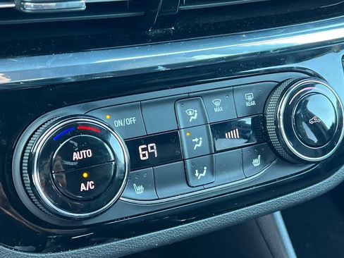 Used 2024 Buick Envista Sport Touring w/ Convenience I Package image 21