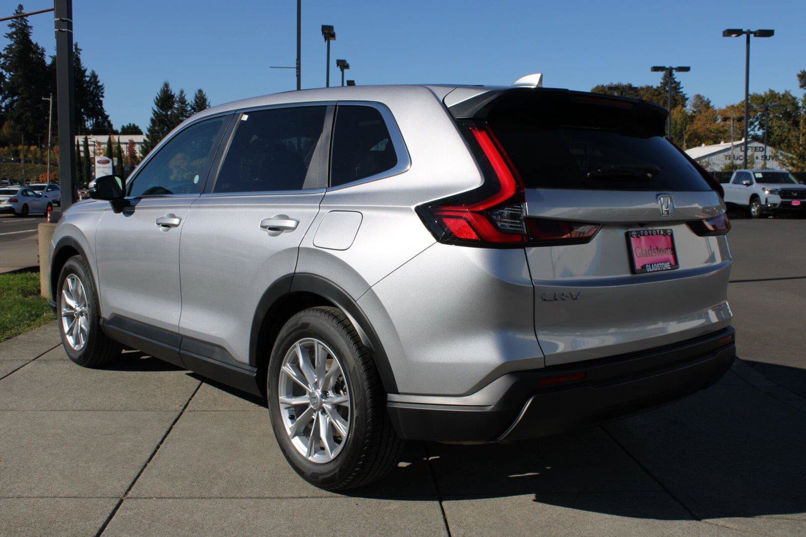 Used 2025 Honda CR-V EX-L image 3