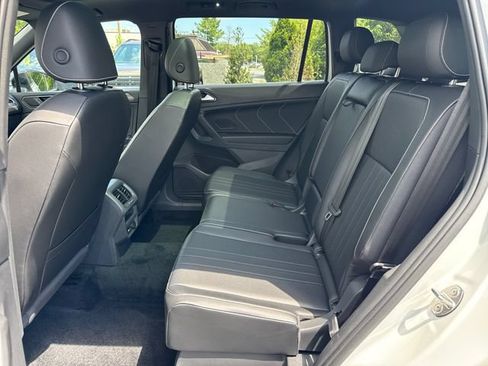 Used 2022 Volkswagen Tiguan SE R-Line AWD/4WD image 25