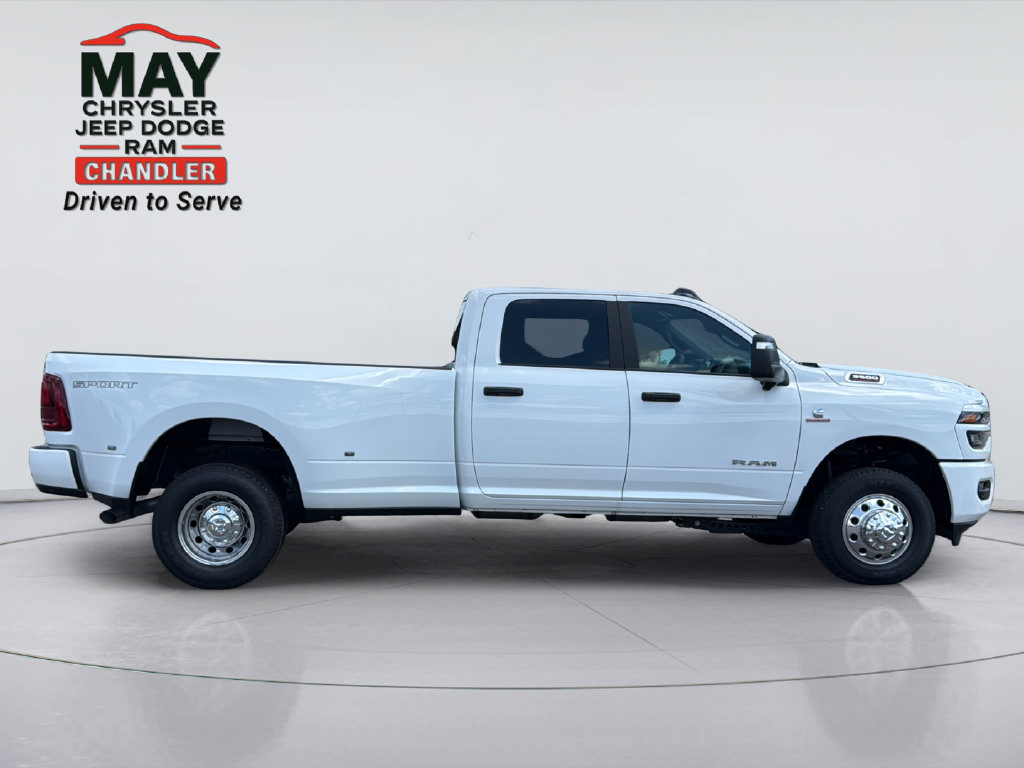 New 2026 RAM 3500 Big Horn AWD/4WD image 7