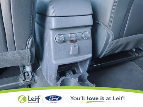 Used 2018 Ford Explorer XLT w/ Equipment Group 202A image 31