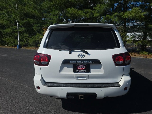 Used 2019 Toyota Sequoia TRD Sport AWD/4WD image 4