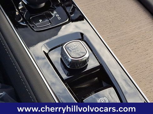 New 2026 Volvo XC90 B6 Plus w/ Protection Package Premier image 11