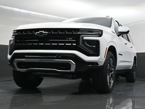 New 2026 Chevrolet Suburban Z71 w/ Z71 Off-Road Package AWD/4WD image 44