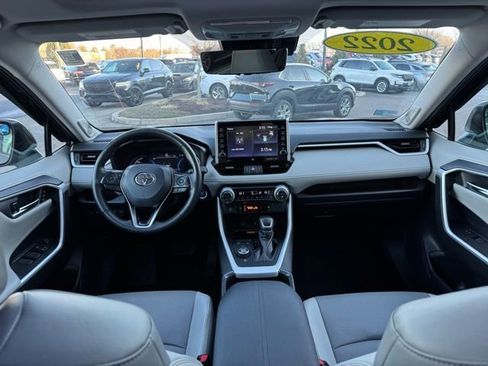 Used 2022 Toyota RAV4 Limited image 36