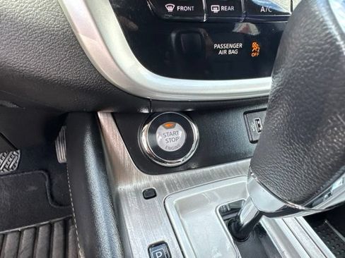 Used 2018 Nissan Murano Platinum w/ Cargo Package AWD/4WD image 17