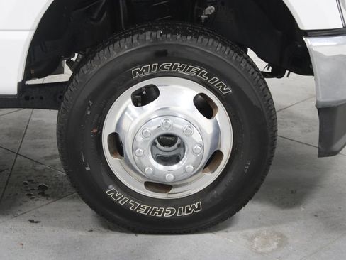 Used 2023 Ford F350 XL w/ Snow Plow Prep Package image 13