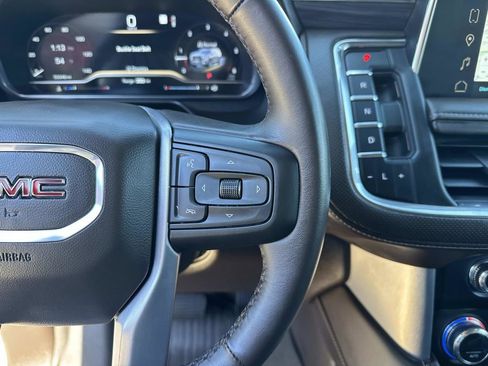 Used 2023 GMC Yukon XL SLT image 24