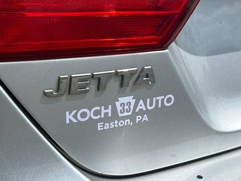 Used 2014 Volkswagen Jetta SE FWD image 17