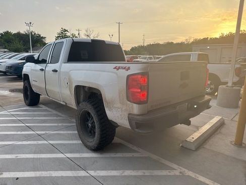 Used 2019 Chevrolet Silverado 1500 W/T w/ WT Convenience Package image 3
