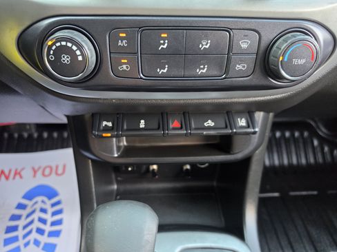 Used 2022 Chevrolet Colorado LT w/ Fleet Safety Package AWD/4WD image 37