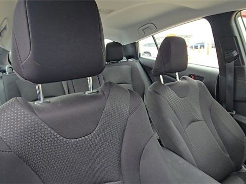 Used 2022 Toyota Prius LE image 29