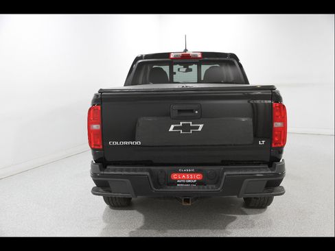 Used 2016 Chevrolet Colorado LT w/ Midnight Edition image 19