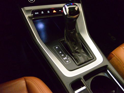 Used 2021 Audi Q3 2.0T Premium w/ Convenience Package image 13