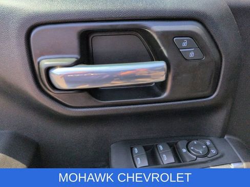 Used 2022 Chevrolet Silverado 1500 Custom Trail Boss w/ Midnight Edition AWD/4WD image 24