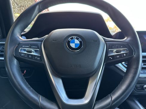 Used 2019 BMW 330i Sedan w/ Convenience Package image 22