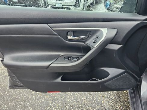 Used 2015 Nissan Altima 2.5 SV image 20