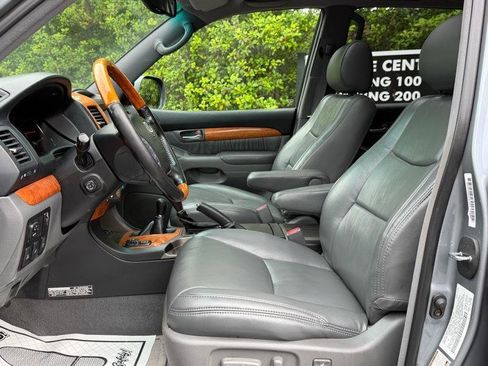 Used 2005 Lexus GX 470 AWD/4WD image 28