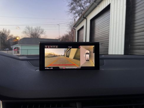 Used 2019 Audi Q7 3.0T Prestige image 38