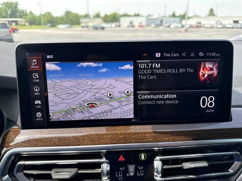 Used 2024 BMW X4 xDrive30i AWD/4WD image 13
