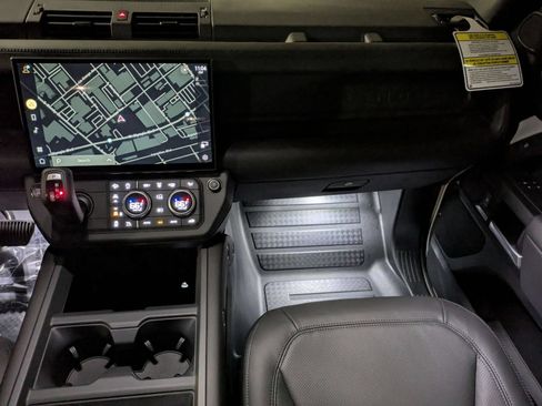 New 2026 Land Rover Defender 110 X-Dynamic SE AWD/4WD image 54