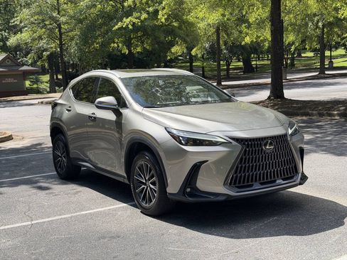 Used 2024 Lexus NX 250 FWD w/ Cold Area Package image 3