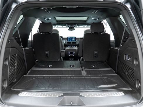 Used 2023 Chevrolet Tahoe Premier w/ Premium Package 2 image 10