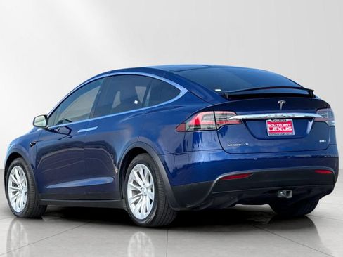 Used 2018 Tesla Model X AWD/4WD image 4