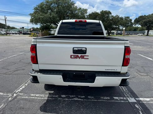 Used 2015 GMC Sierra 1500 Denali w/ Driver Alert Package AWD/4WD image 7
