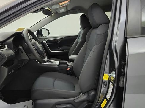 Certified 2021 Toyota RAV4 LE FWD image 25