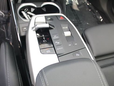 Used 2026 BMW X1 xDrive28i w/ Technology Package image 15