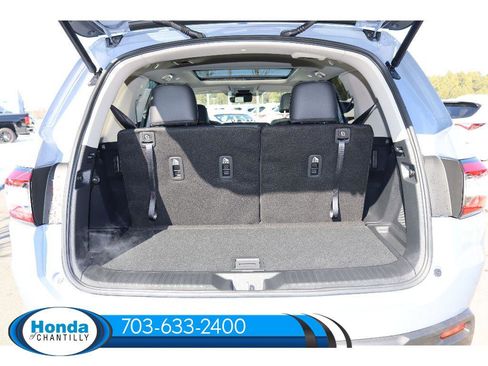 New 2025 Honda Pilot Touring image 33