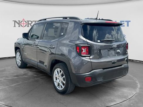 Used 2021 Jeep Renegade Latitude w/ Sun & Sound Group FWD image 7