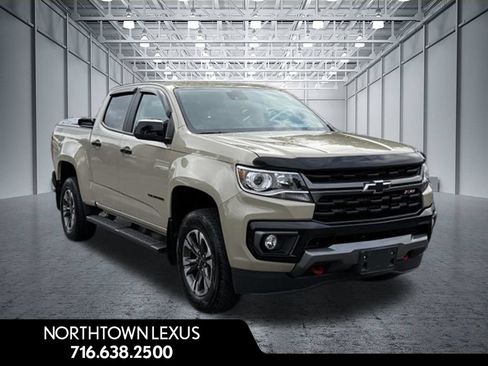Used 2022 Chevrolet Colorado Z71 w/ Trail Boss Package AWD/4WD image 4