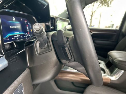 Used 2025 Chevrolet Silverado 1500 RST image 42