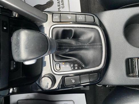 Used 2021 Kia Seltos SX w/ SX Sunroof Package image 21