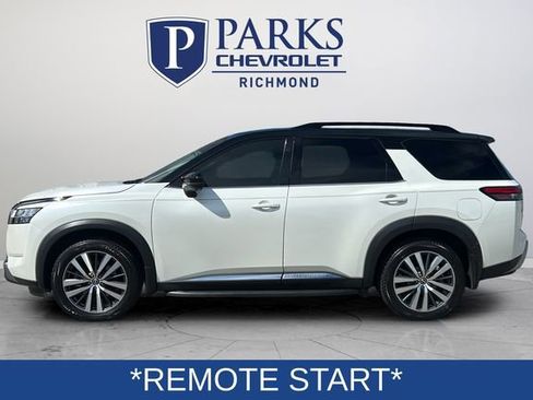 Used 2022 Nissan Pathfinder Platinum w/ Cargo Package image 4