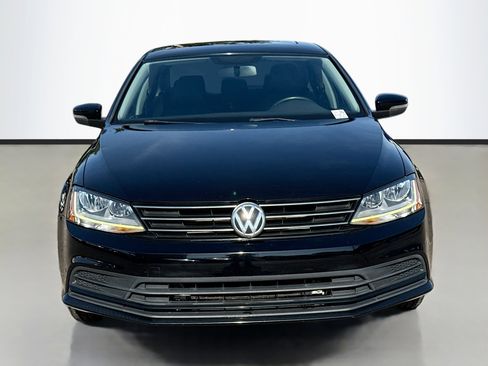 Used 2017 Volkswagen Jetta SE image 8