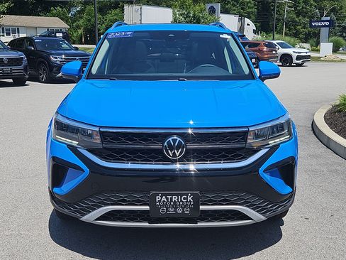 Certified 2023 Volkswagen Taos SE w/ Panoramic Sunroof Package AWD/4WD image 2