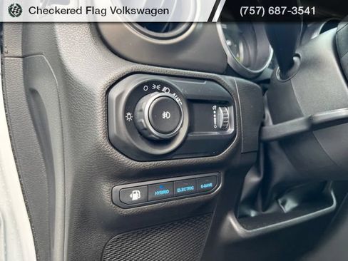 Used 2023 Jeep Wrangler Unlimited w/ Cold Weather Group AWD/4WD image 15