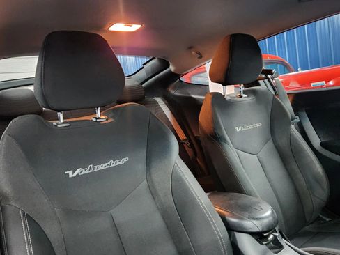 Used 2013 Hyundai Veloster RE:MIX Edition image 18