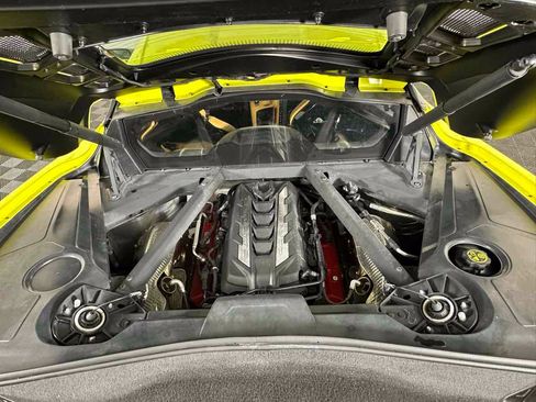 Used 2022 Chevrolet Corvette Stingray Preferred Cpe w/ Z51 Performance Package RWD image 27