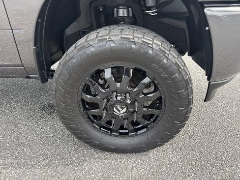 Used 2024 RAM 3500 Big Horn w/ Night Edition AWD/4WD image 12