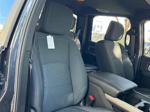 New 2026 RAM 2500 Big Horn AWD/4WD image 39