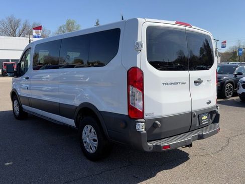 Used 2016 Ford Transit 350 XLT RWD image 5