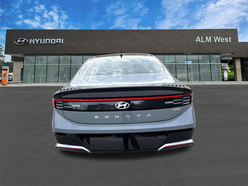 Used 2024 Hyundai Sonata Limited image 6