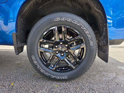 Used 2023 Chevrolet Silverado 1500 RST image 15