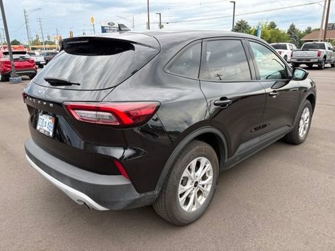 Used 2025 Ford Escape Active AWD/4WD image 5