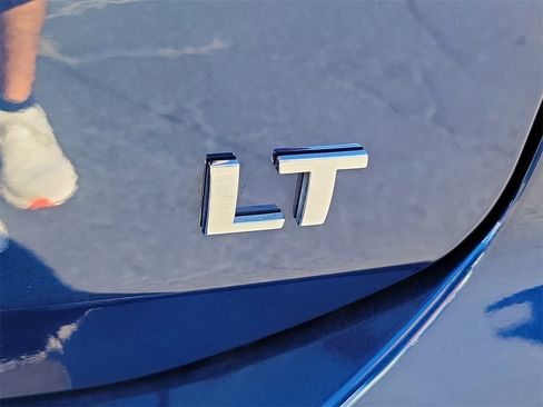 Used 2022 Chevrolet Equinox LT image 28