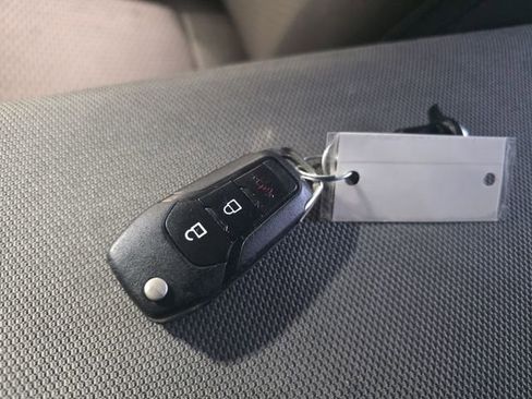 Used 2015 Ford F150 XLT image 29